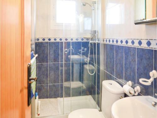 Three-bedroom House In Camposol