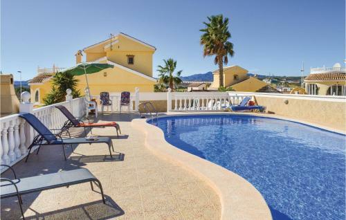 Three-bedroom House In Camposol