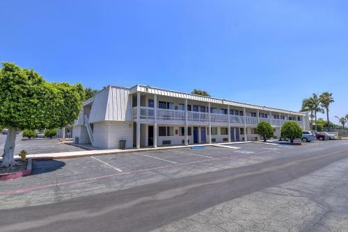 Hotel Claremont And Tennis Club