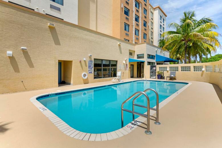 Best Western Plus Kendall Airport Hotel & Suites