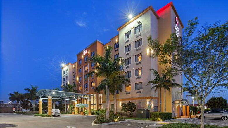 Best Western Plus Kendall Airport Hotel & Suites