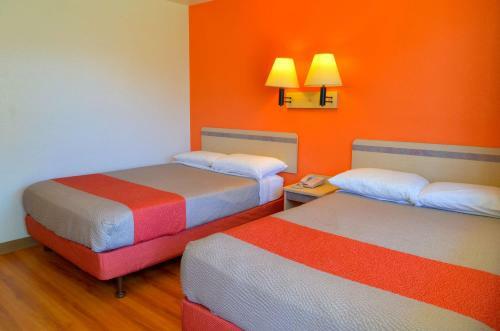 Motel 6 Gustine