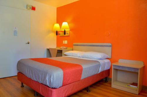 Motel 6 Gustine