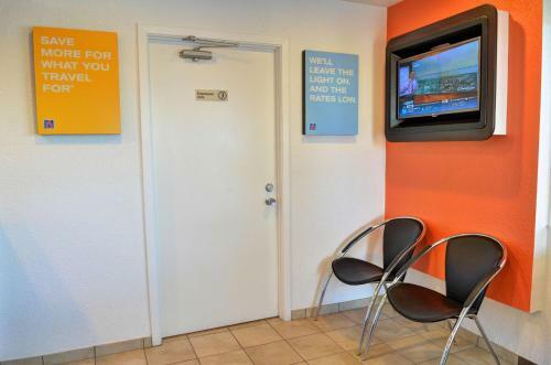 Motel 6 Gustine