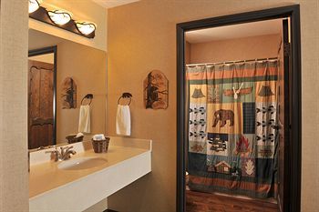 Stoney Creek Hotel & Conference Center - La Crosse