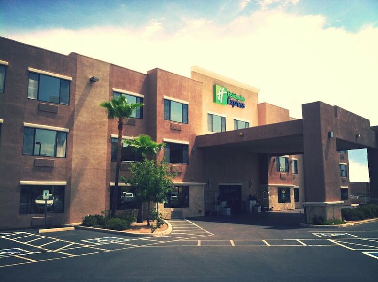 Holiday Inn Express Hotel & Suites Nogales