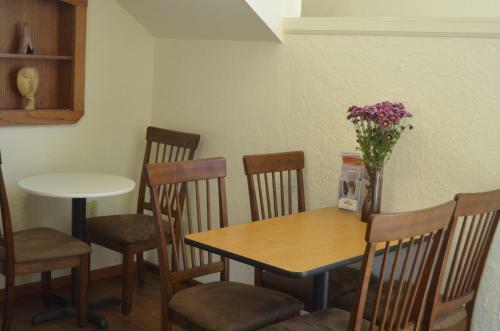 Motel Holiday Lodge