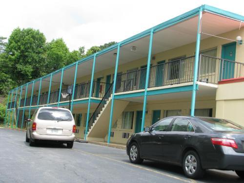 Motel Deluxe Inn