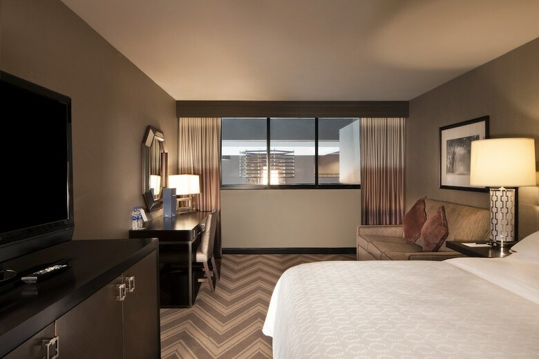 Sheraton Bucks County Hotel