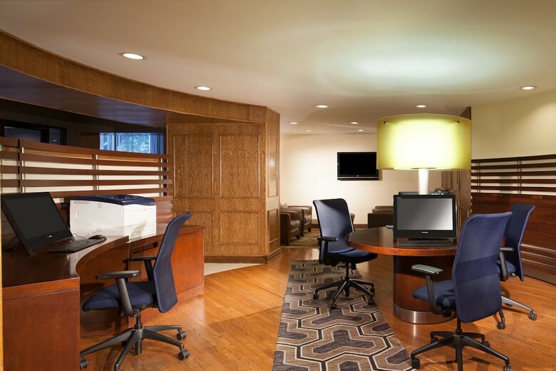 Sheraton Bucks County Hotel