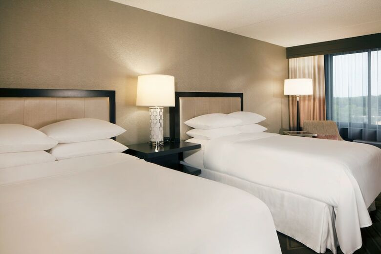 Sheraton Bucks County Hotel