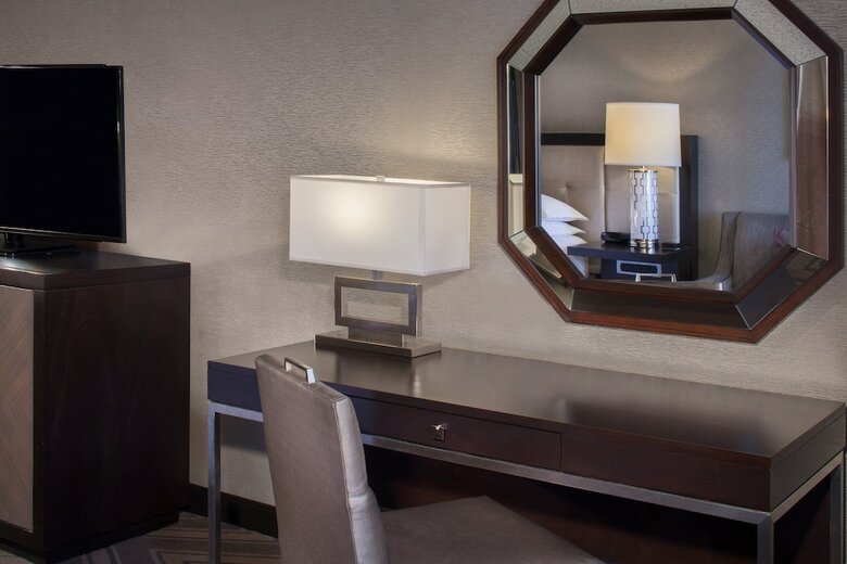 Sheraton Bucks County Hotel