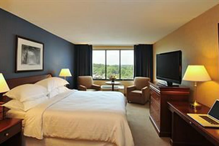 Sheraton Bucks County Hotel