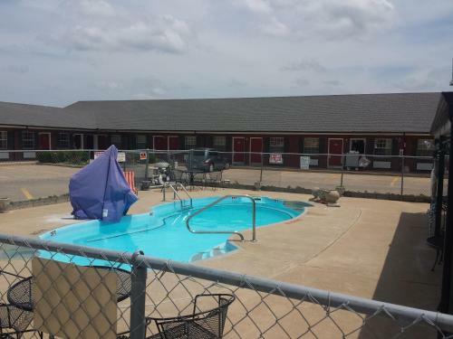 Motel Green Country Inn