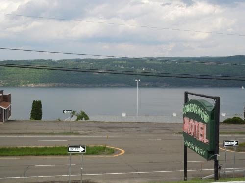 Gorgeous View Motel