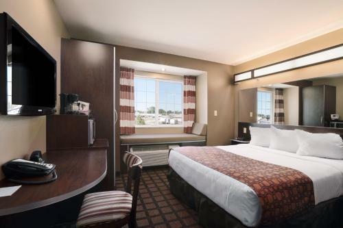 Hotel Microtel Inn & Suites