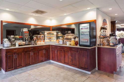 Hotel Best Western Plus Madisonville Inn
