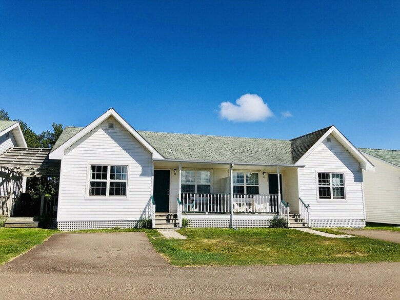Anne Shirley Motel & Cottages
