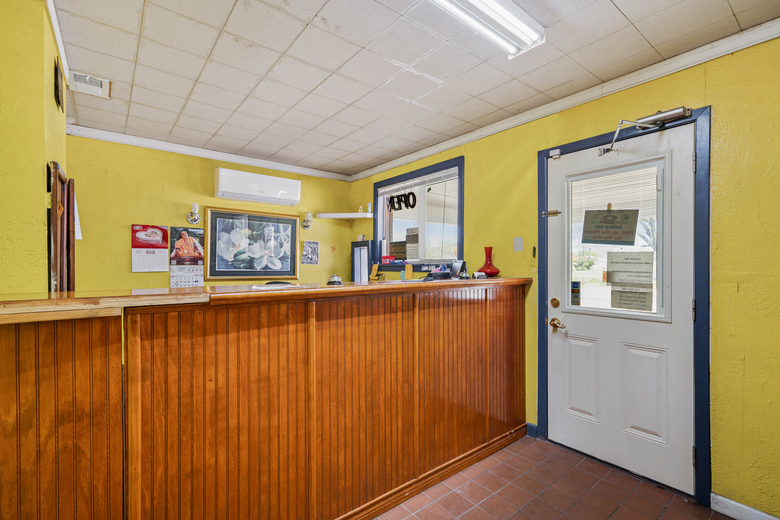 Motel Luling Inn