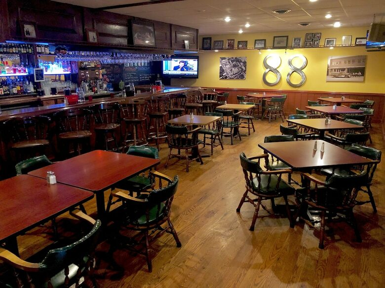 Hotel Bicentennial Inn