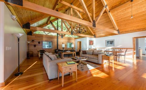 Homfray Lodge