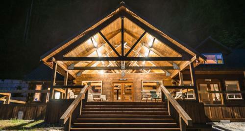 Homfray Lodge