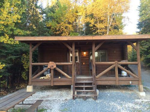 Hotel Bakers Narrows Lodge And Conference Center