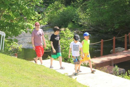 Hotel Rocky Brook Cabins