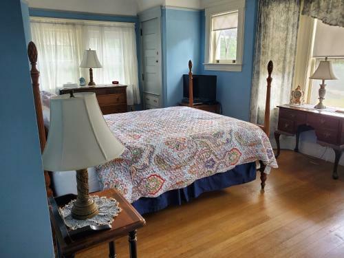 Posada Hartness House