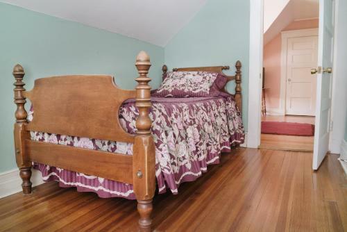 Posada Hartness House