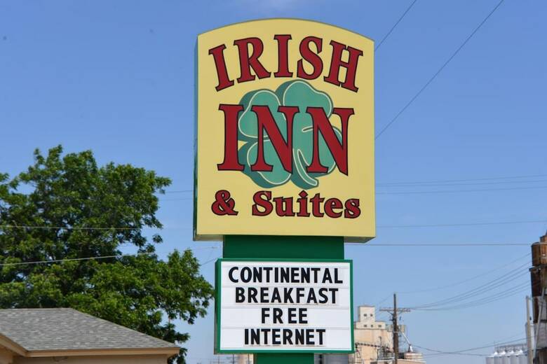 Motel Irish Inn And Suites