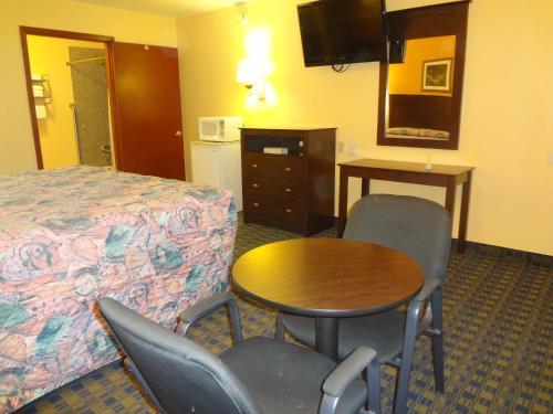 Hotel Antlers Inn