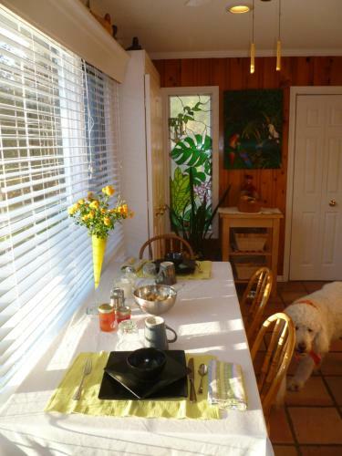 Bed & Breakfast Inn On The Moraine