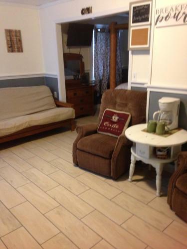 Posada Foster Lake Inn