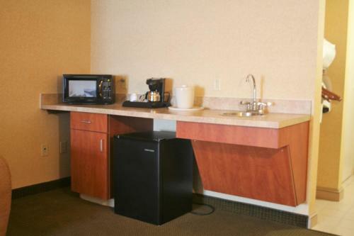 Hotel Holiday Inn Express & Suites Drums-hazleton (I-80)