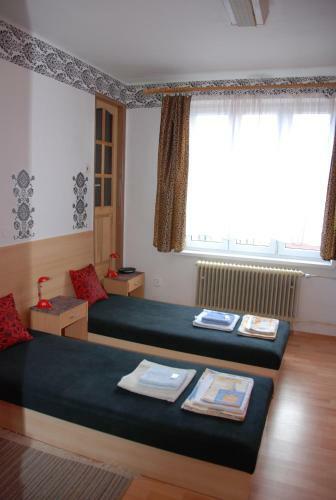 Hostal Penzion Rotunda