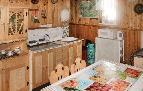 Two-bedroom Holiday Home In Liptovska Teplicka