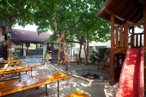 Posada Hostinec U Hromadov - Ubytovanie V S�krom�