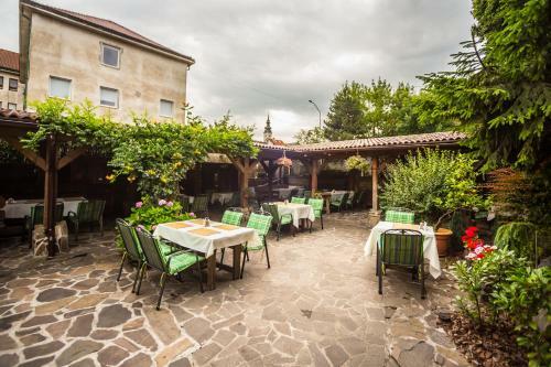 Hostal Penzion Trattoria