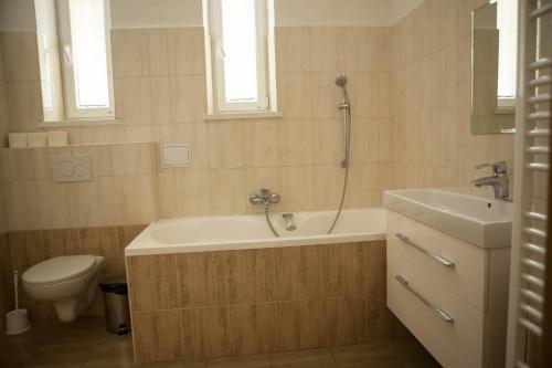 Hostal Penzion Burra