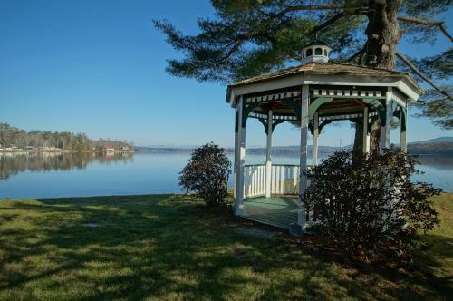 Hostal Lake House At Ferry Point