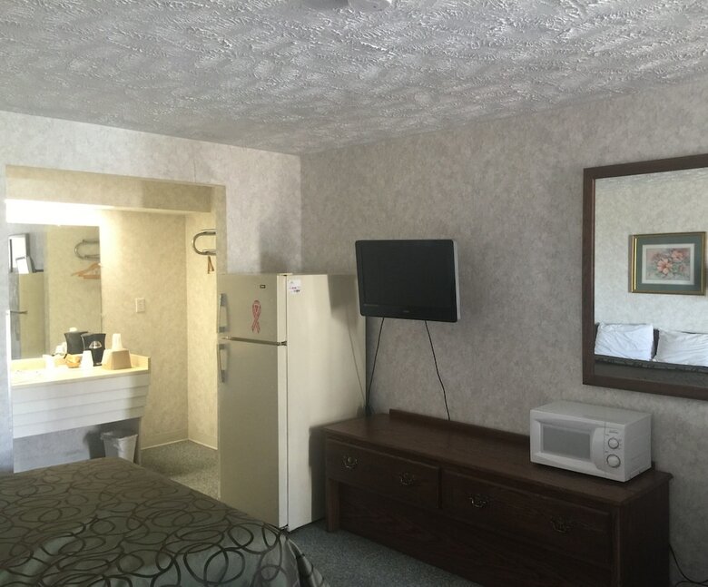 Circle S Motel