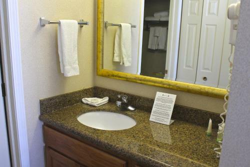 Hotel Staybridge Suites Grand Rapids-kentwood