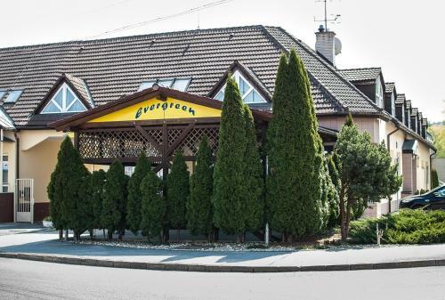 Hostal Penzi�n Evergreen