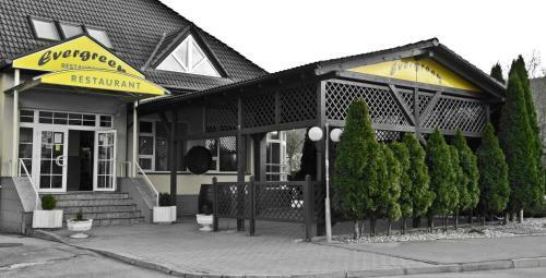 Hostal Penzi�n Evergreen