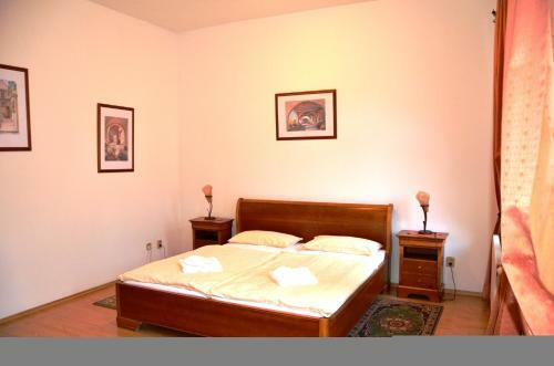 Hostal Penzion Scarlet