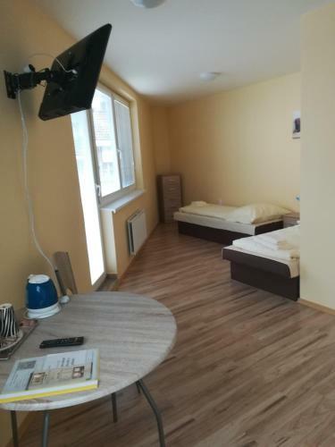 Orava- Just�na