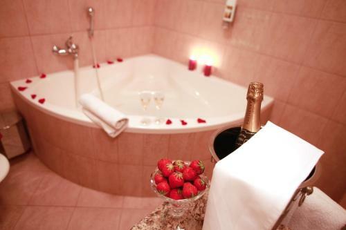 Parkhotel Na Bara?ke