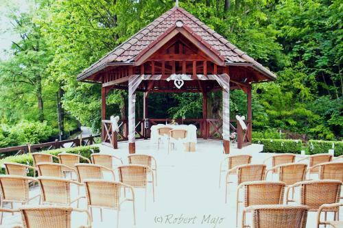 Parkhotel Na Bara?ke