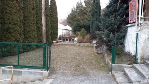 Hostal Garni Hotel Sonata